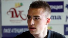 Юноша на Левски замина на проби в Лийдс