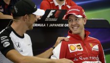 Бътън е шокиран, че Фетел напуска Ферари