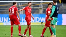 "Ритаме короната": Асове на Байерн събраха над 5 млн. евро