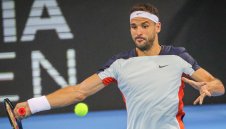 Григор Димитров отстрани и Данийл Медведев в Париж