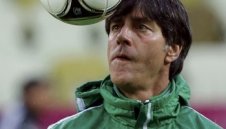 Йоахим Льов: Не може да се правят сравнения между Гърция и Челси