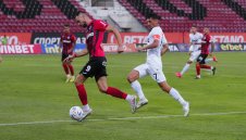 Локомотив София и Хебър се занулиха