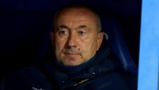 Мъри Стоилов отново поема Астана?