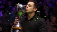 Титан! Ракетата спечели UK Championship за рекорден седми път + ВИДЕО