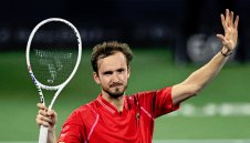 Даниил Медведев стигна до полуфинал с Джокович в Дубай