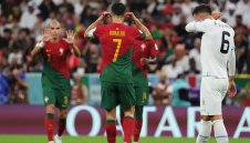 На тръни: Роналдо не тренира с Португалия