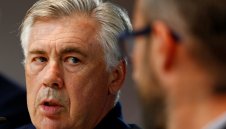 И Карлето изтрещя: Баста! Не съм тъп!