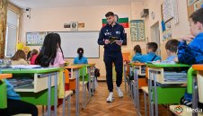 Хубава кампания: Ботев пълни "Колежа" и с ученици