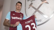 Официално: Уест Хям привлече еврошампиона Жозе Фонте