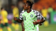 Мърсисайдска битка за 21-годишен нигериец