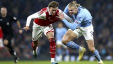 Хартиен тигър ли е Арсенал или реален фаворит за титлата?