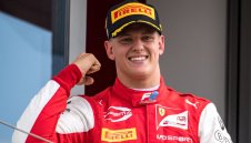 ОФИЦИАЛНО! Шумахер отново е във Формула 1