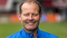 Дани Блинд пое националния отбор на Холандия