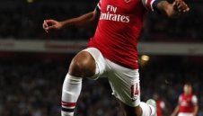 Манчестър Юнайтед с изненадващ интерес към Уолкът