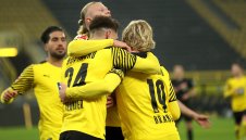 Халанд и Тома мушнаха по два, Дортмунд доближи Байерн