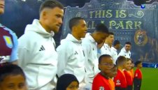 Химна на Лига Европа в ШЛ: Играчите на Вила и ПСЖ са в шок + ВИДЕО