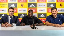 Уотфорд преподписа с играч №1 