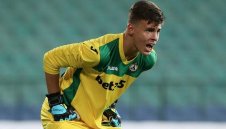 Славия "гушка" тлъста сума от гръцки колос за вратаря си