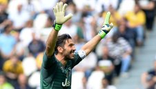 ПСЖ обявява трансфера на Буфон