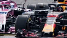 Бесният Макс налита на бой