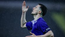 Има ли напрежение в съблекалнята на Левски?