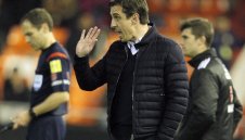 Гари Невил още чака победа в Примера