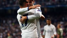 Изберете най-красив гол от снощните мачове + ВИДЕО