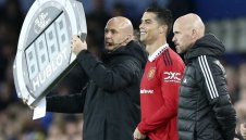 От "Осанна" до "Разпни го": Гневът към Роналдо тепърва започва