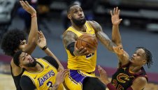 ЛеБрон избухна с 46 точки в Кливланд