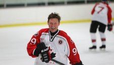 Наркотик в кафето? Легендата Грецки припаднал, има тежки травми на главата