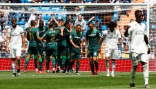 Реал Мадрид завърши сезона с позорна загуба на "Бернабеу" + ВИДЕО