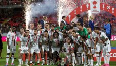 Милан би Монца с дузпи за Трофея Берлускони (видео)