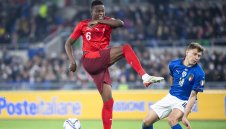 В битка с "акули": Швейцарско "жребче" е мечтата на Юве