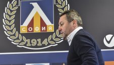 Стоянович взе три заплати от Левски и напусна