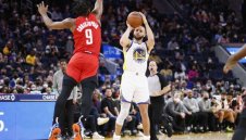 Със сирената! Стеф спаси Уориърс от нов резил 