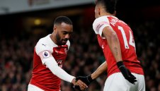 Арсенал пак оскуба Свраките и излезе трети след 2:0