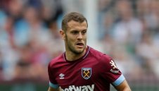 Чудо! Уилшър е пред завръщане в игра