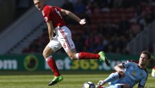 Лестър чупи рекорди заради бранител на Мидълзбро