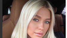 Секси журналистка заби Джокович + СНИМКИ