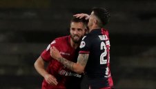 Каляри съсипа Фиорентина и се намърда в топ 3 на Серия "А"