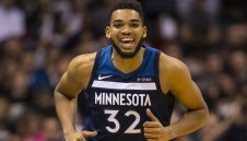 Младок от НБА преподписа за 190 милиона долара