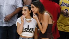 Баскетболисти ще носят бельото на Ким Кардашиян