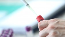 Коронавирус: Още 303 заразени, 9 души са починали