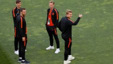 Въпреки Юве: ПСЖ не се отказва от Де Лихт