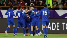 Президентът на Узбекистан подари автомобили на националите и треньорите