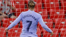 Куман брани освиркания от фенове на Барса Гризман