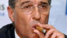 "Руди Асауер - президент, президент"