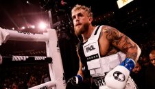 Джейк Пол стресира Конър с… огромен вибратор + ВИДЕО