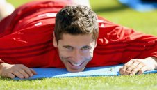 Вижте откъде я завъртя Левандовски + ВИДЕО