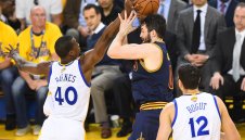 Кавалиърс може да са без Кевин Лав до края на финала